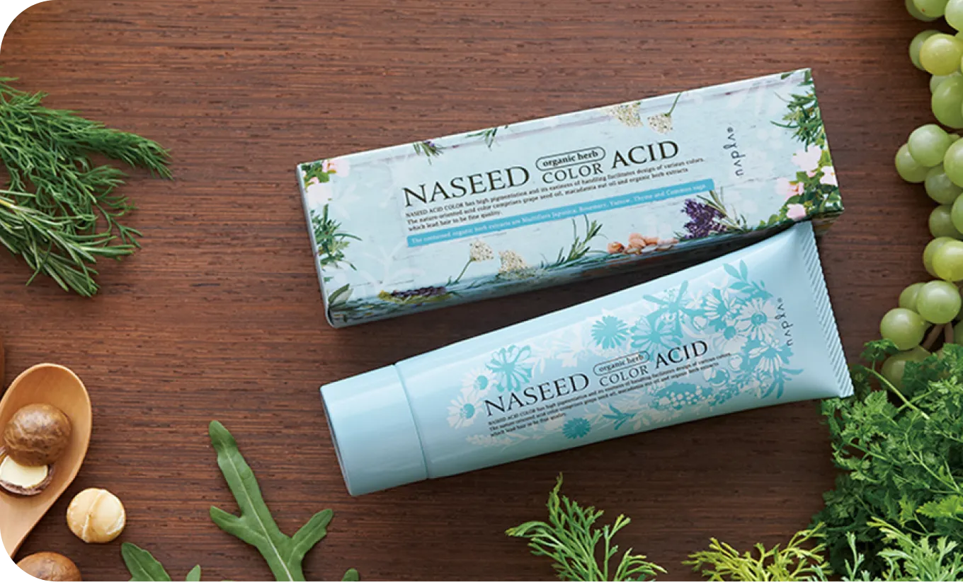 髪と頭皮にやさしい施術